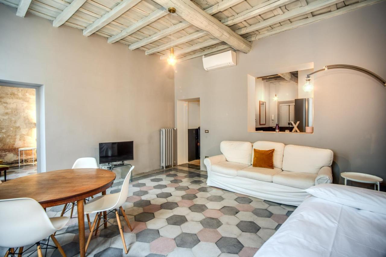 Stylish And Spacious Apartment Next To The Colosseum Рим Экстерьер фото