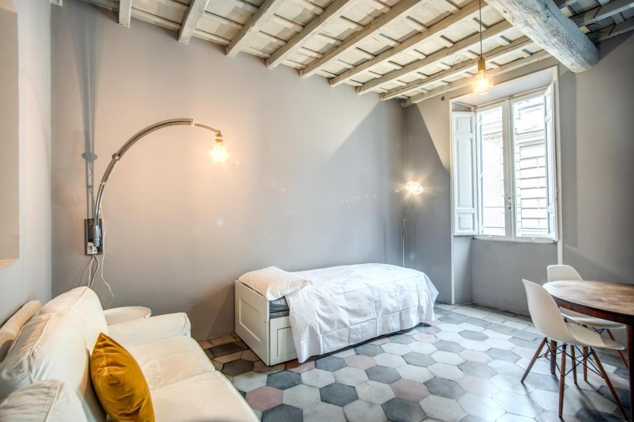 Stylish And Spacious Apartment Next To The Colosseum Рим Экстерьер фото